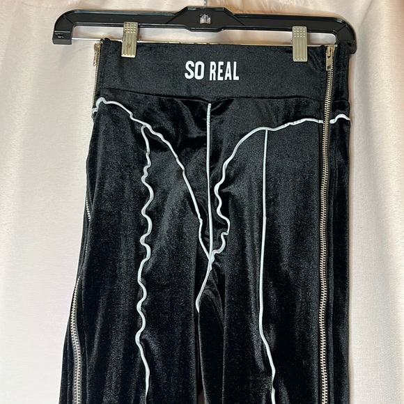 Reflective Set - Picture 2 of 6